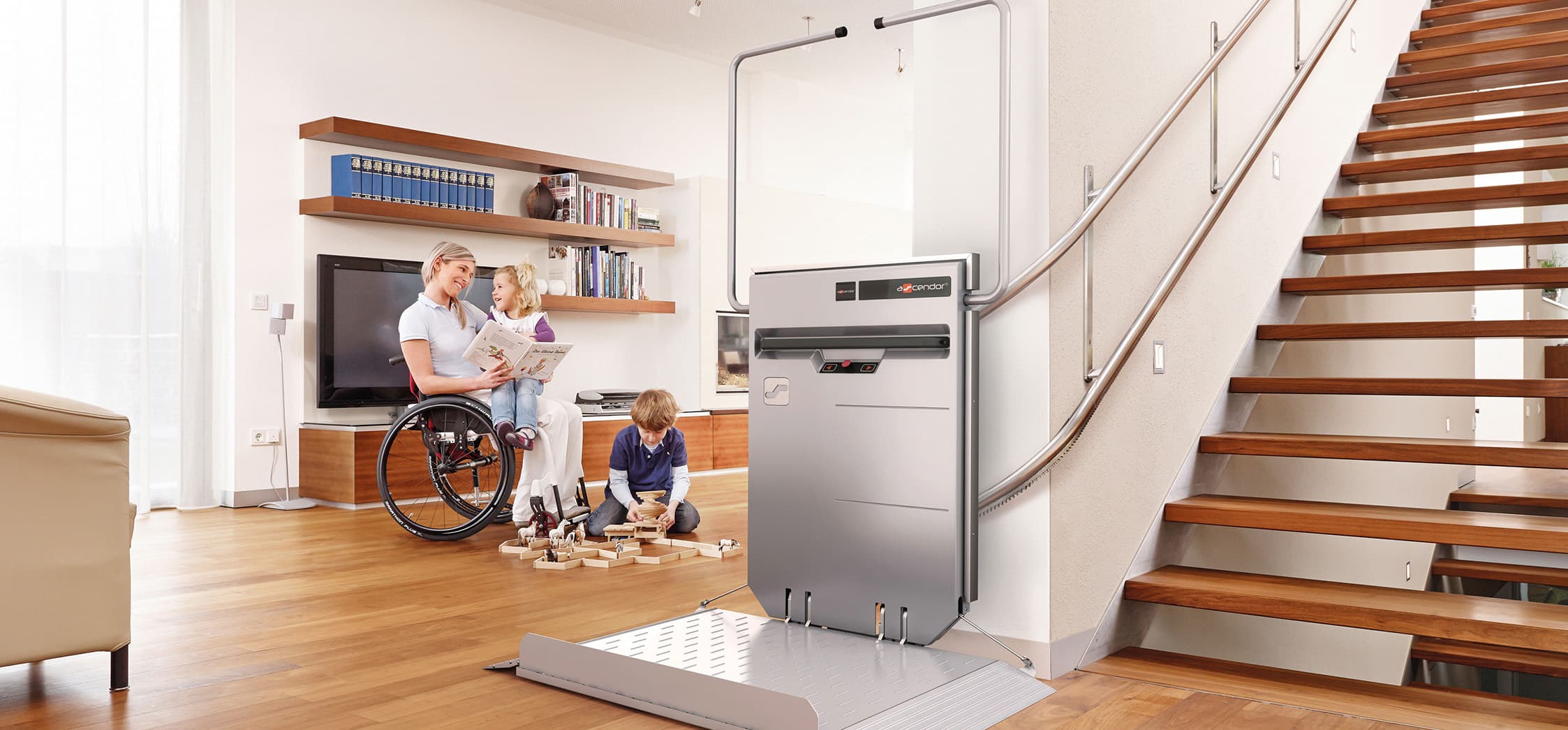 Plattformlifte für Treppen im Innen- und Aussenbereich für Rollstuhlfahrer