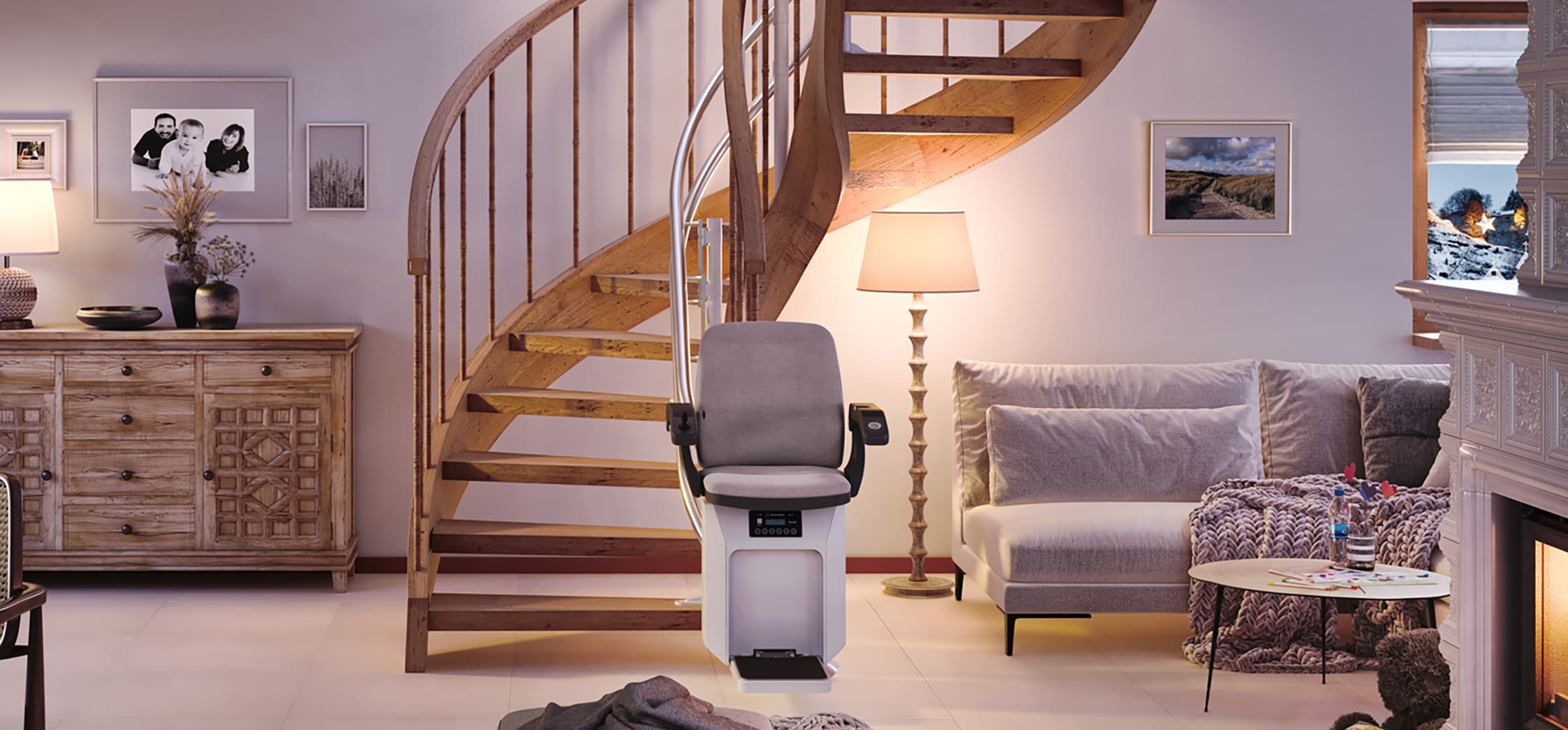 Der Treppenlift Hiro 160 ist ideal für den Einsatz auf Treppen mit Kurven, inkl. Wendeltreppen