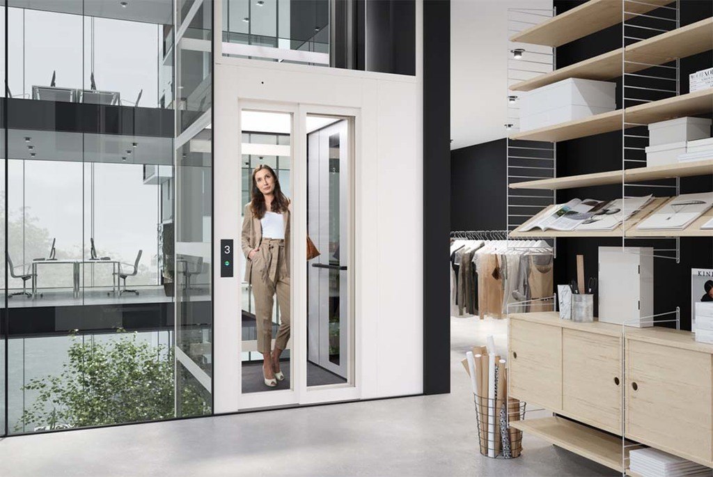 Kabinenaufzug Cibes C1 Pure in Bürogebäude